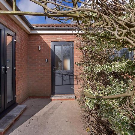 The Luxury Potting Shed With Free Parking! Apartamento York Exterior foto