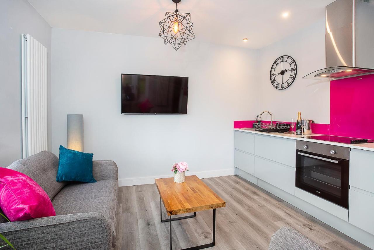 The Luxury Potting Shed With Free Parking! Apartamento York Exterior foto