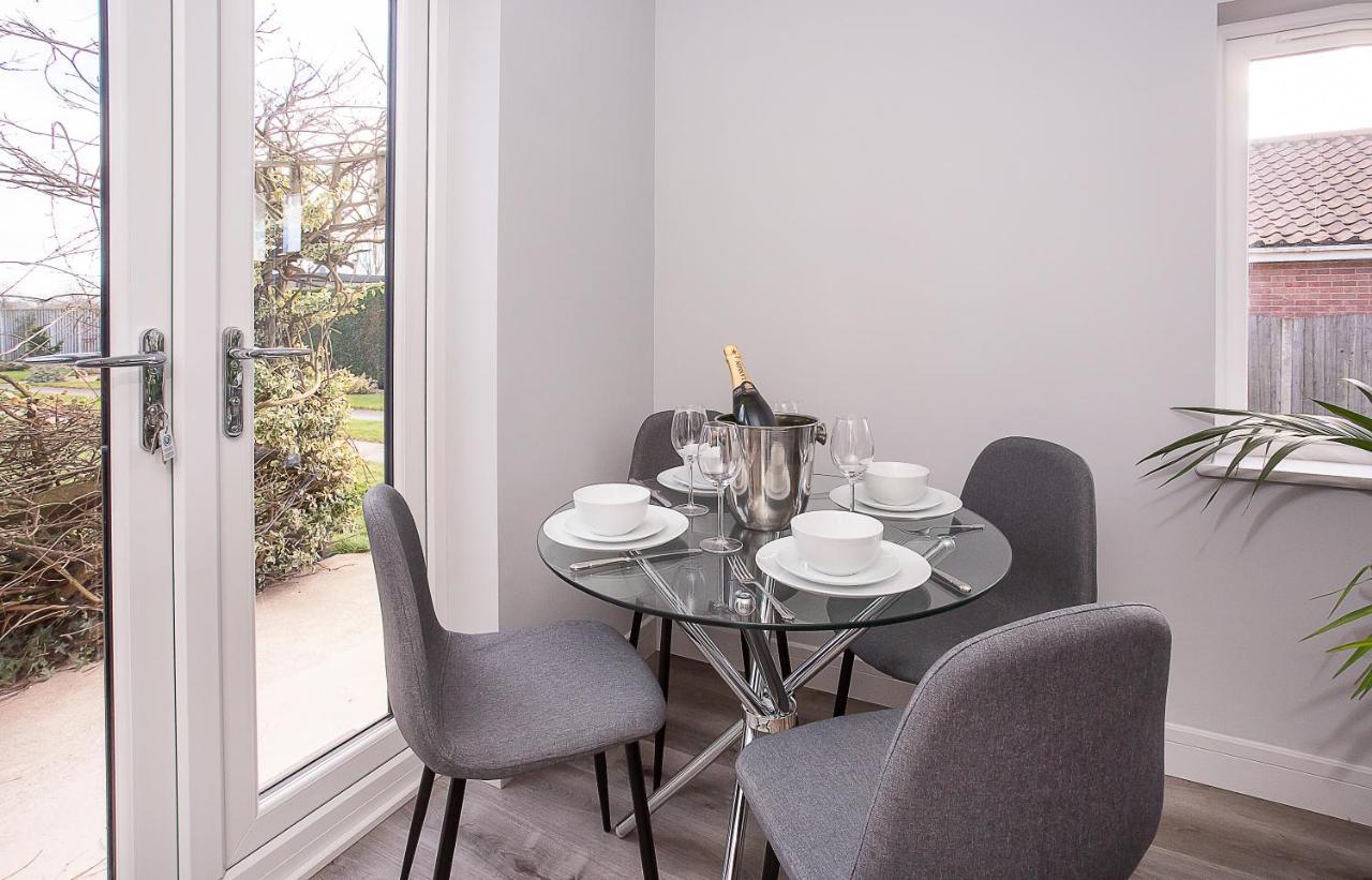 The Luxury Potting Shed With Free Parking! Apartamento York Exterior foto