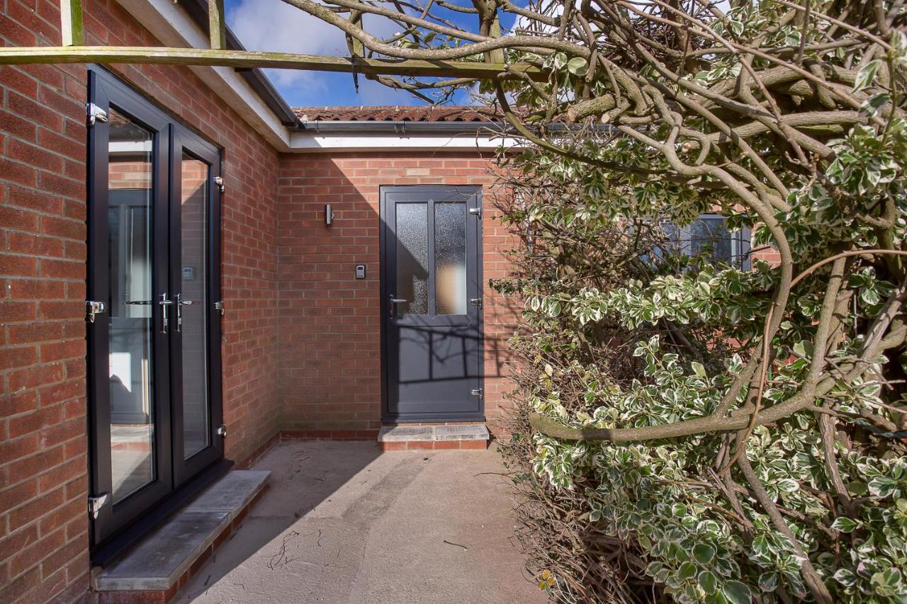 The Luxury Potting Shed With Free Parking! Apartamento York Exterior foto